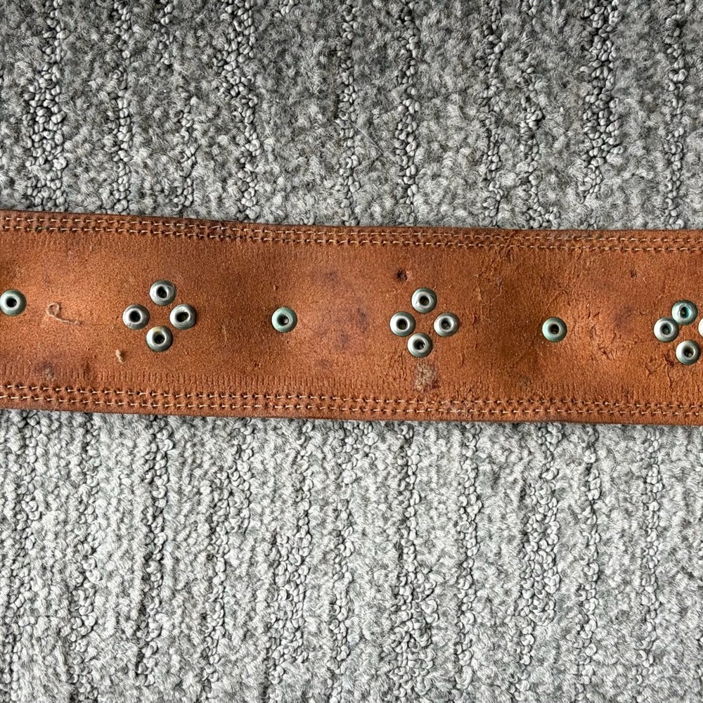 Vintage Leather Belt with Gold Buckle - Picture 5 of 7